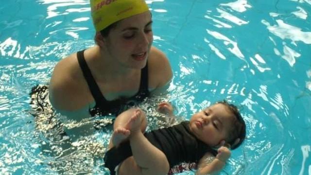 Natação baby segurança saúde afeto